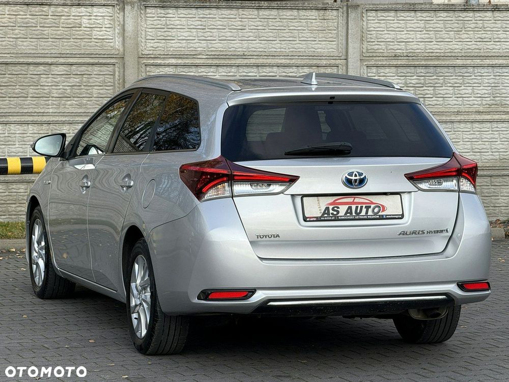 Toyota Auris - 4