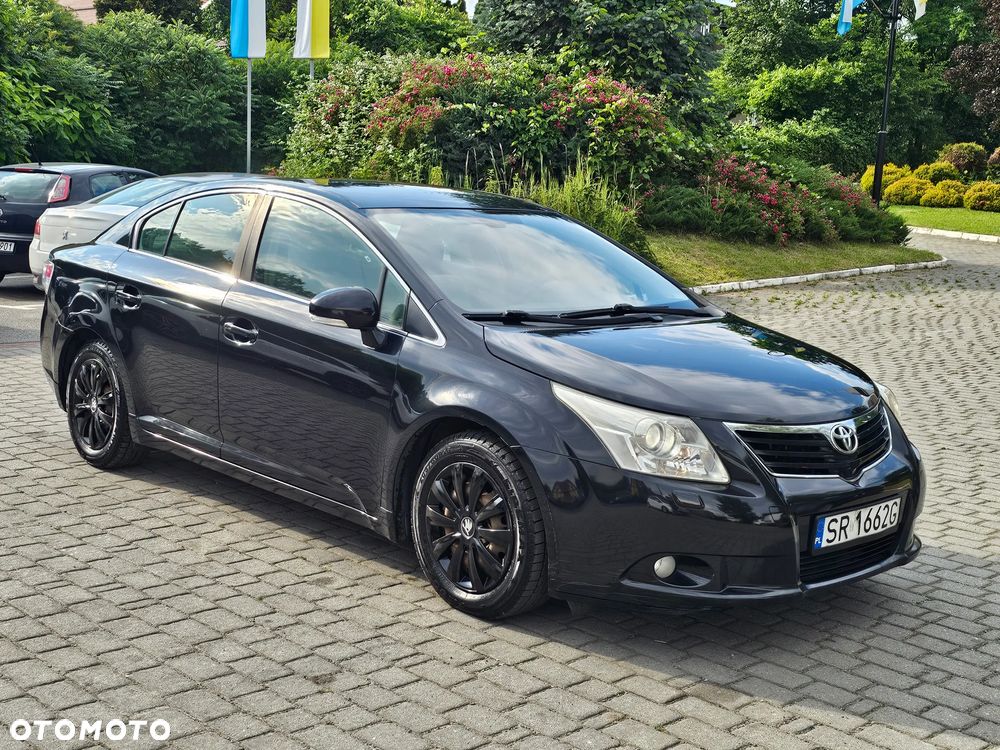 Toyota Avensis 2.0 D-4D Premium - 18