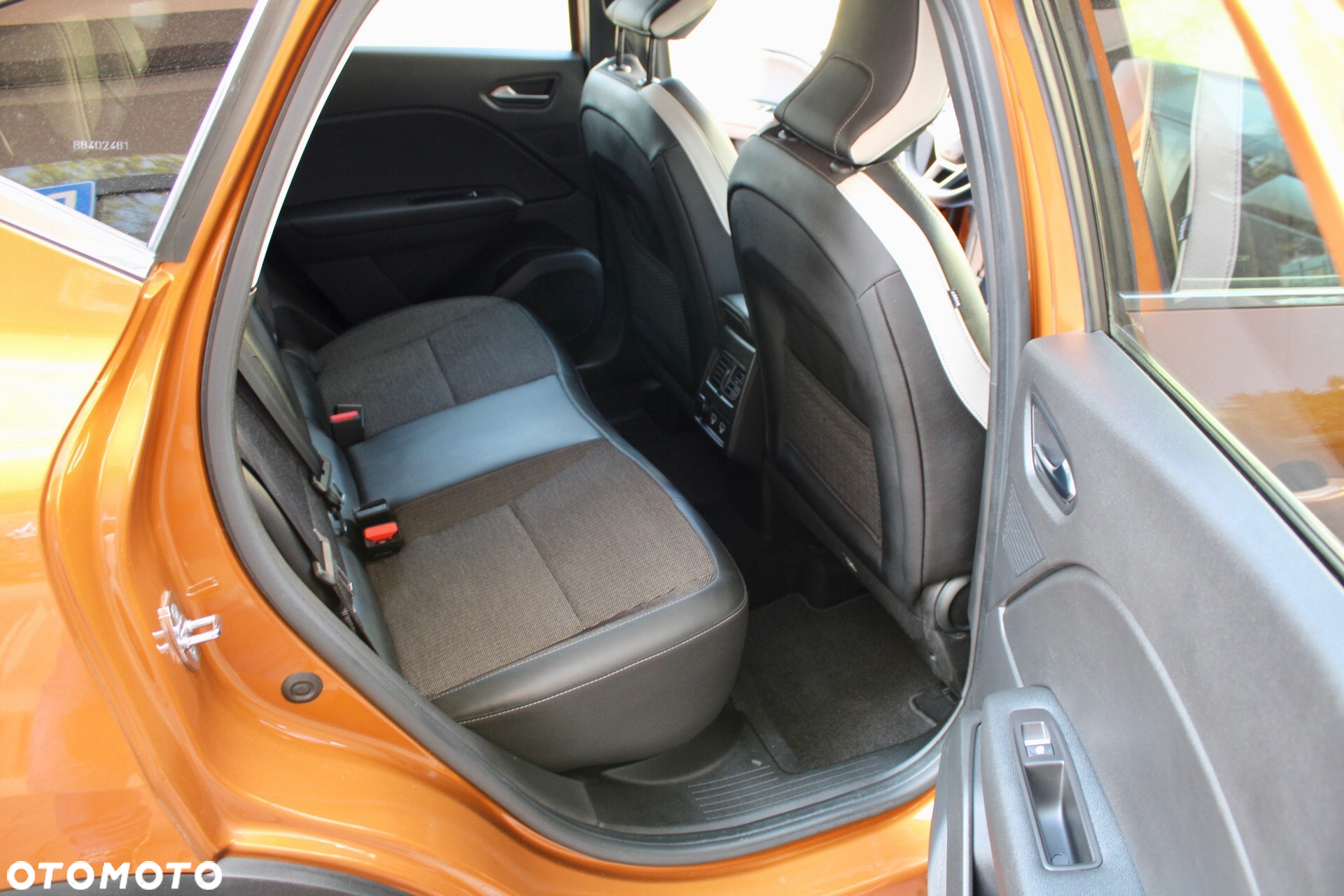 Renault Captur TCe 100 INTENS - 9