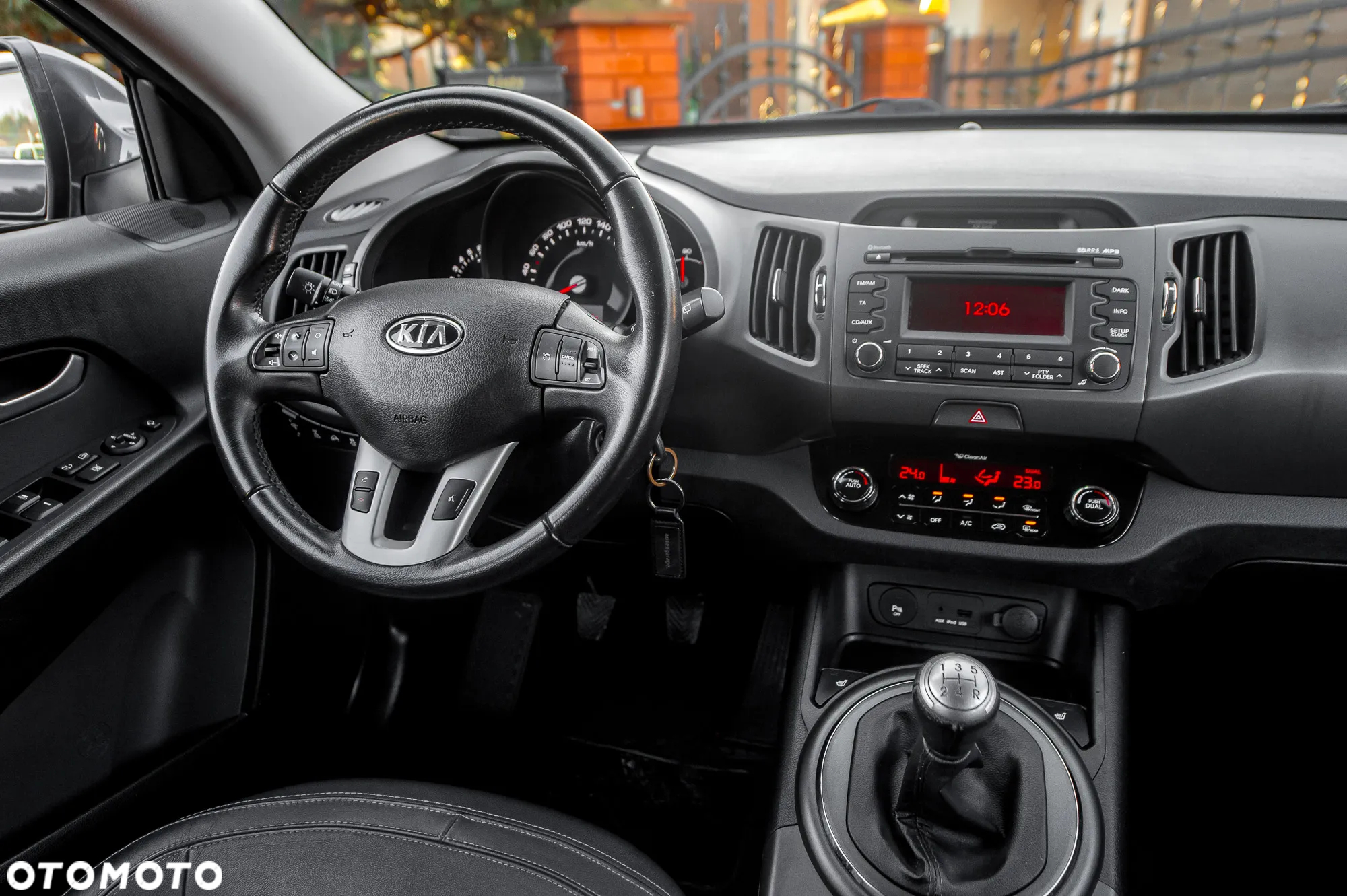 Kia Sportage 2.0 CVVT 4WD Vision - 23