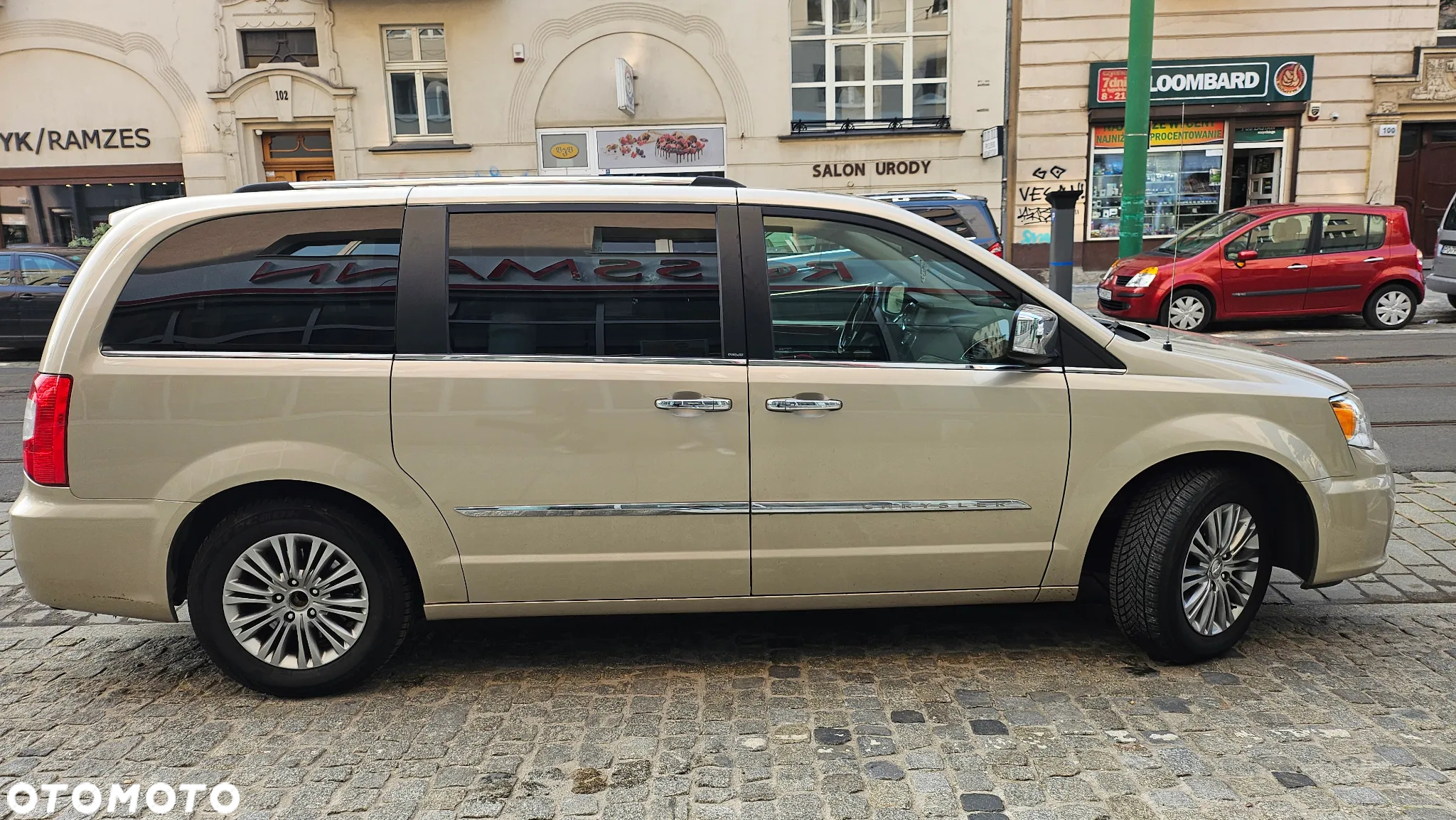 Chrysler Town & Country 3.6 Limited - 5