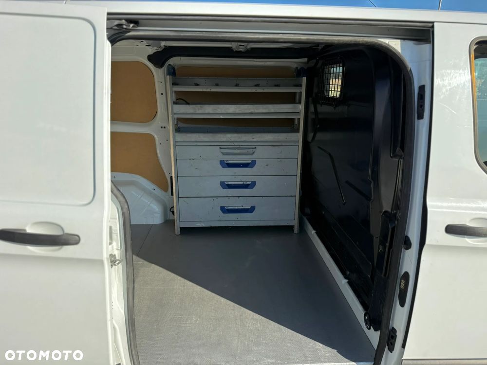 Ford Transit Custsom - 15
