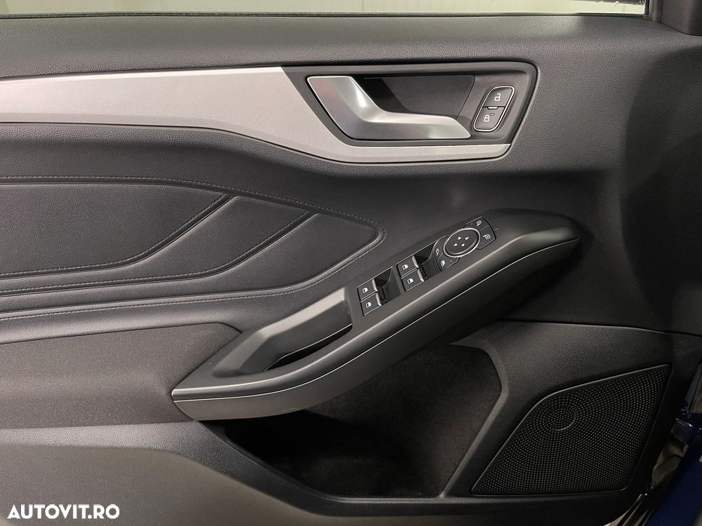 Ford Focus 1.5 EcoBlue Connected - 23