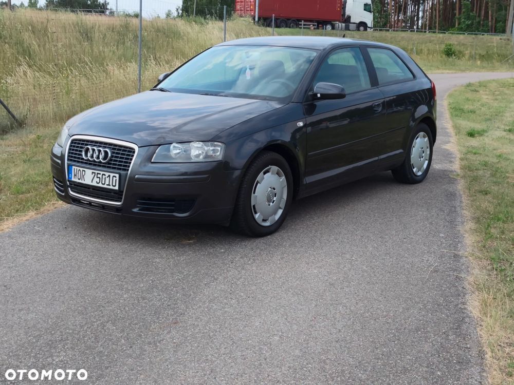 Audi A3 3-drzwiowe 1.6 Ambiente - 39