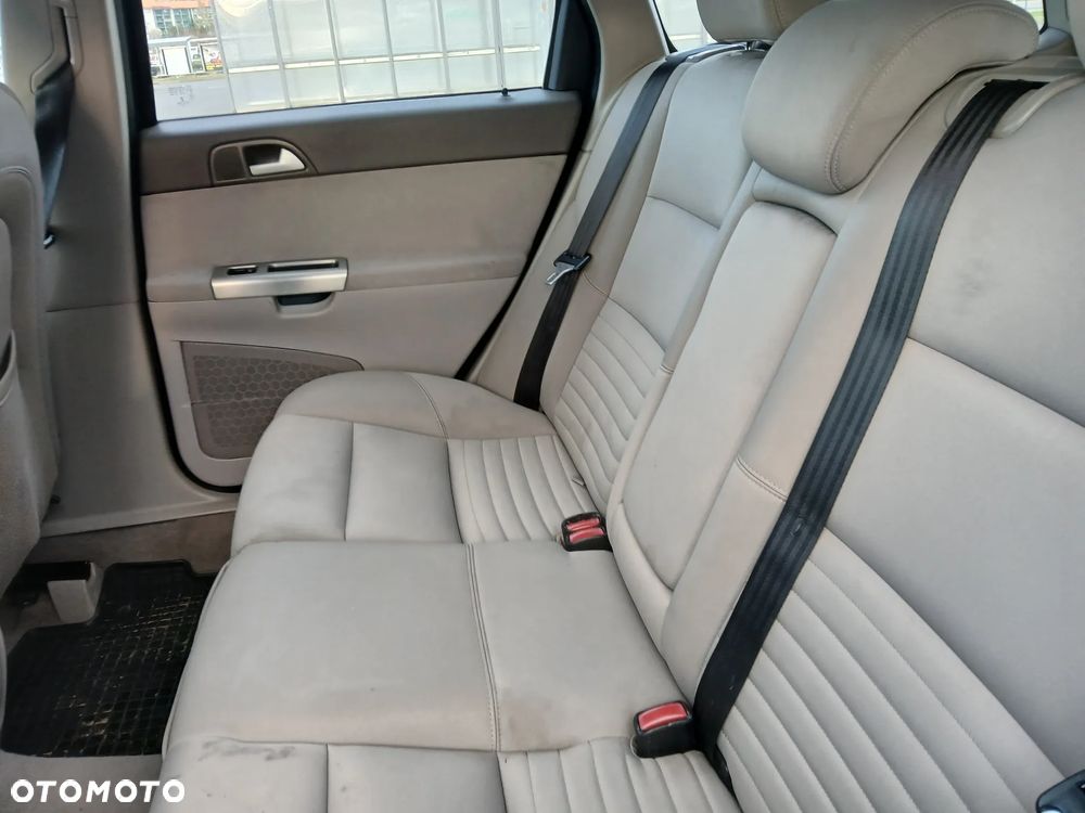Volvo V50 2.0D Momentum - 10