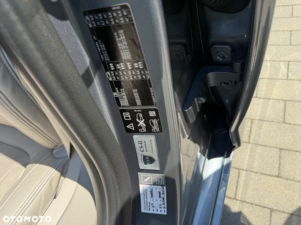 BMW Seria 5 540i xDrive Luxury Line - 27