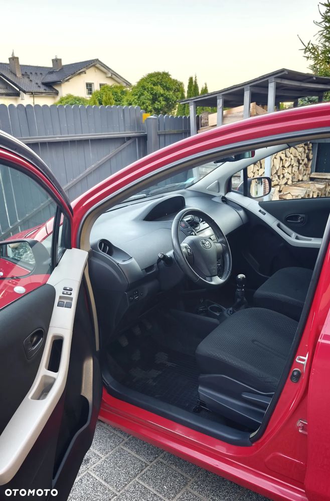 Toyota Yaris 1.33 Active - 9