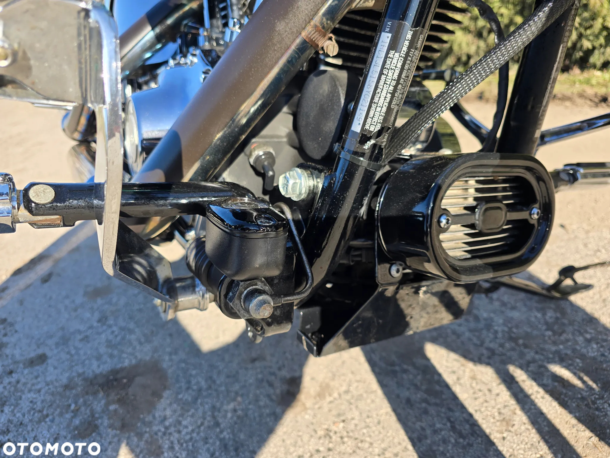Harley-Davidson Softail Custom - 25