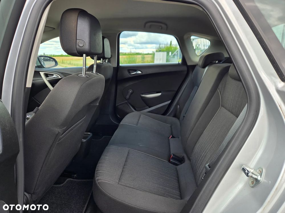 Opel Astra 1.6 - 11