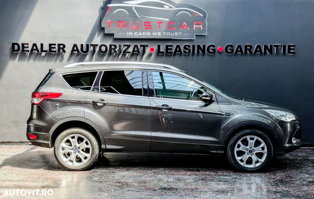 Ford Kuga 2.0 TDCi 4WD Powershift Titanium - 3