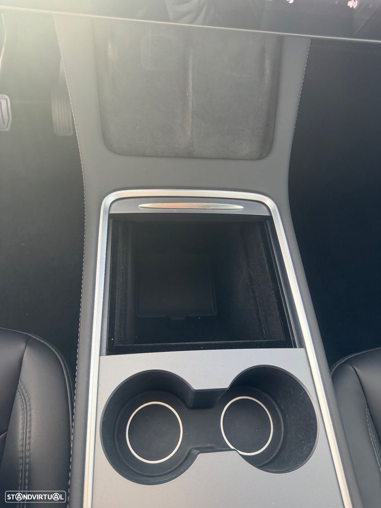Tesla Model Y Long Range Dual Motor AWD - 20