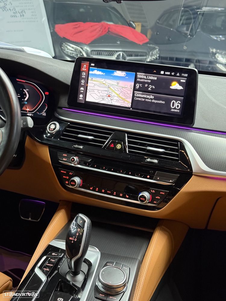 BMW 520 d xDrive Pack Desportivo M Pro - 24