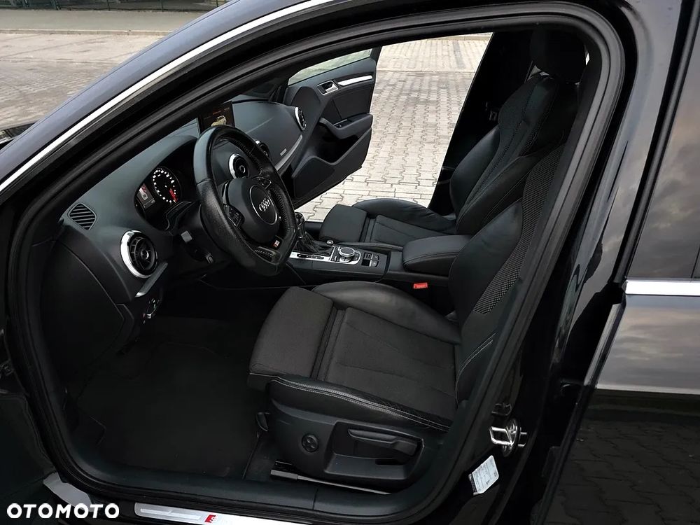 Audi A3 Sportback 2.0 TDI (clean diesel) quattro S tronic S line Sportpaket - 23