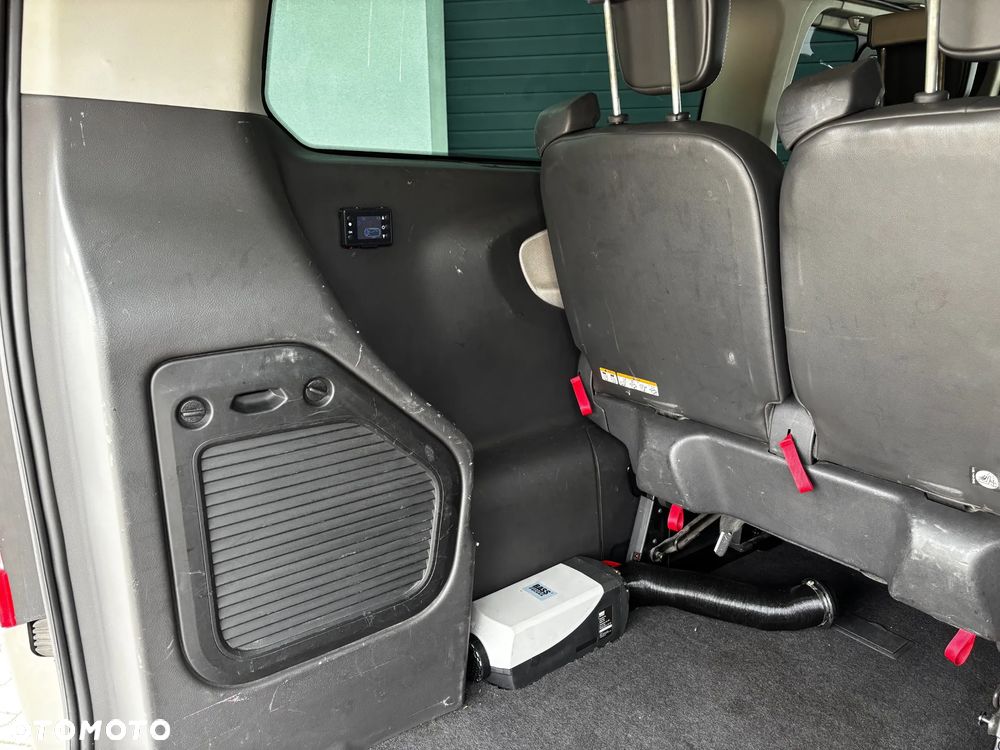 Ford Tourneo Custom 300 L2H1 VA Titanium - 23