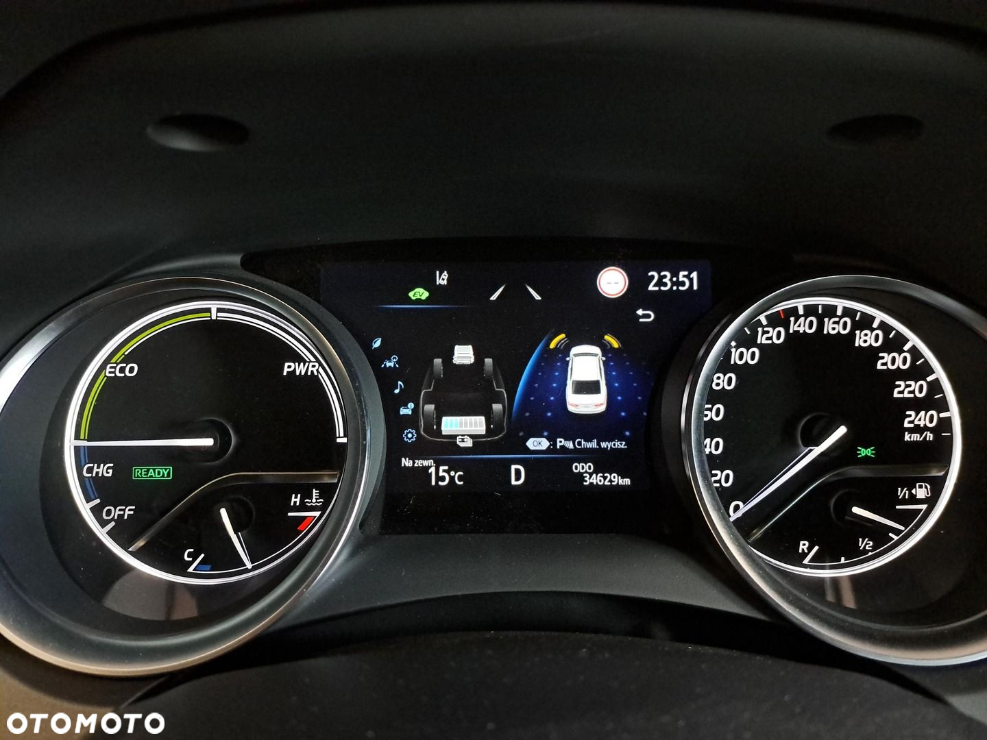 Toyota Camry 2.5 Hybrid Comfort CVT - 33