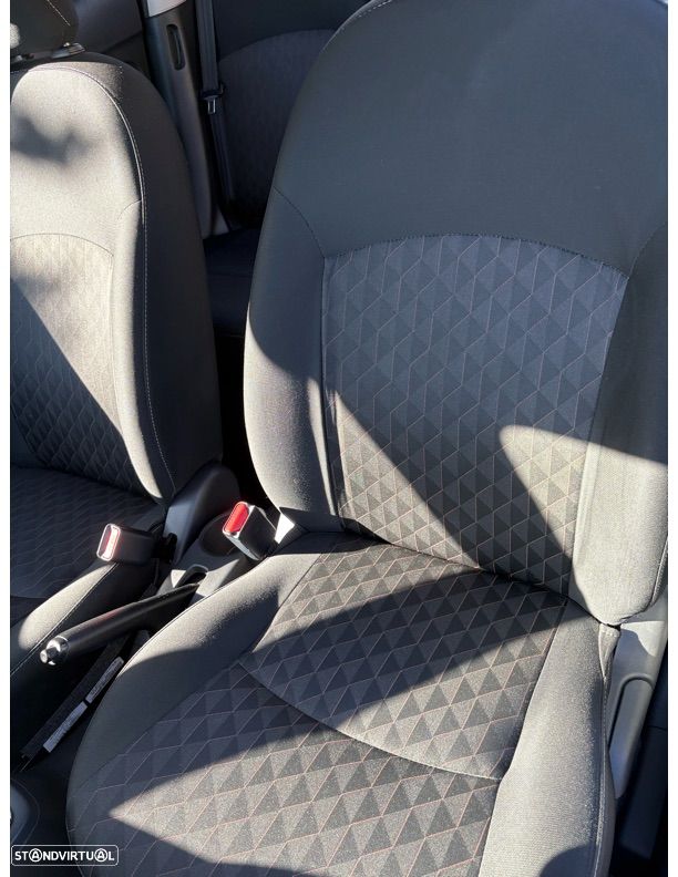 Mitsubishi Space Star 1.2 Intense Connect Edition - 11