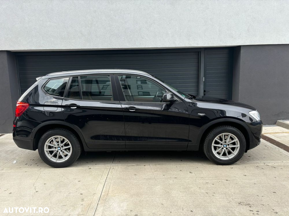BMW X3 xDrive20d AT xLine - 6