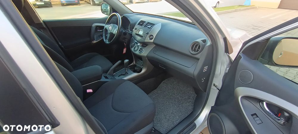 Toyota RAV4 2.0 4x4 Automatik Sol - 16