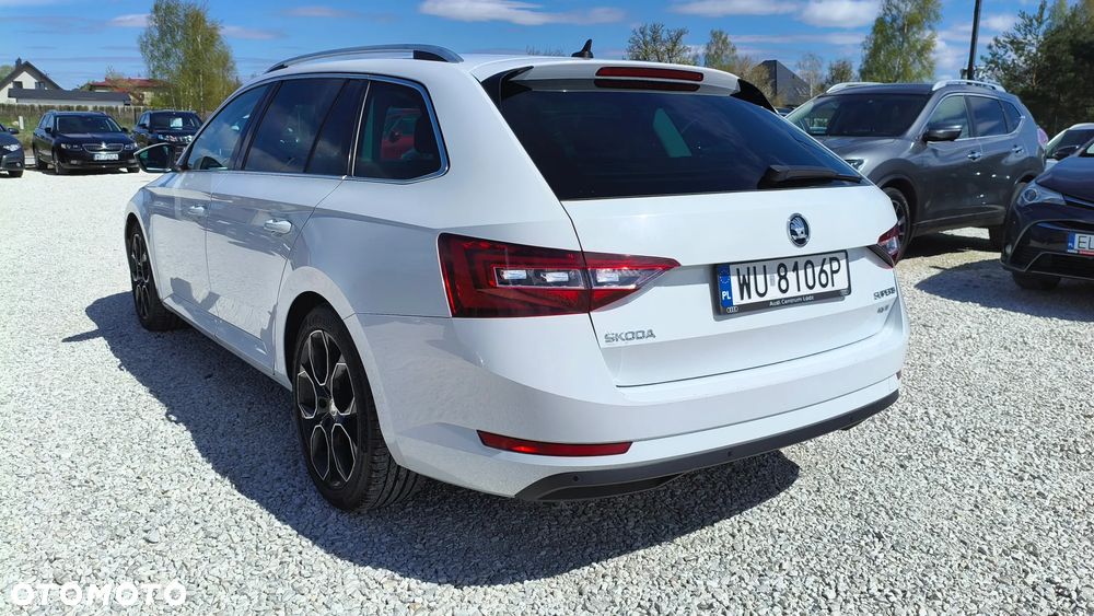 Skoda Superb 2.0 TDI L&K DSG - 18