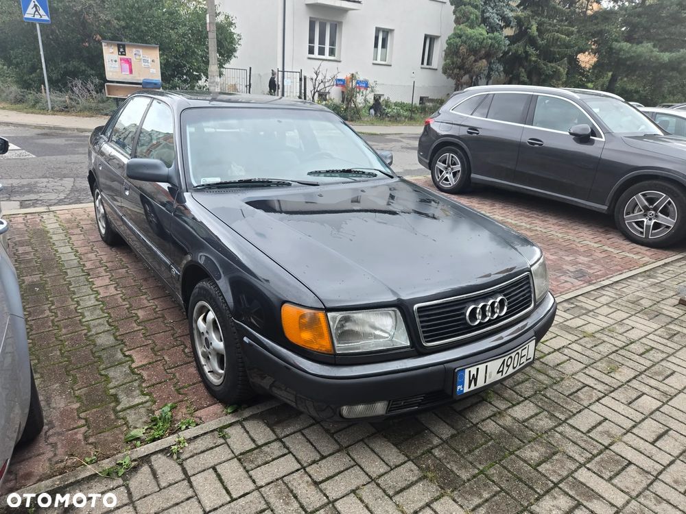 Audi 100