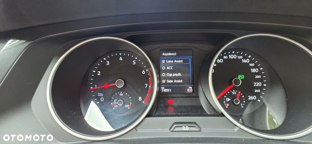 Volkswagen Tiguan - 10
