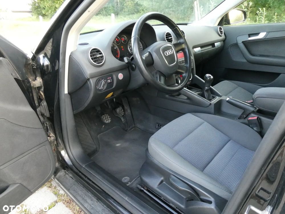 Audi A3 Sportback 1.6 Attraction - 9