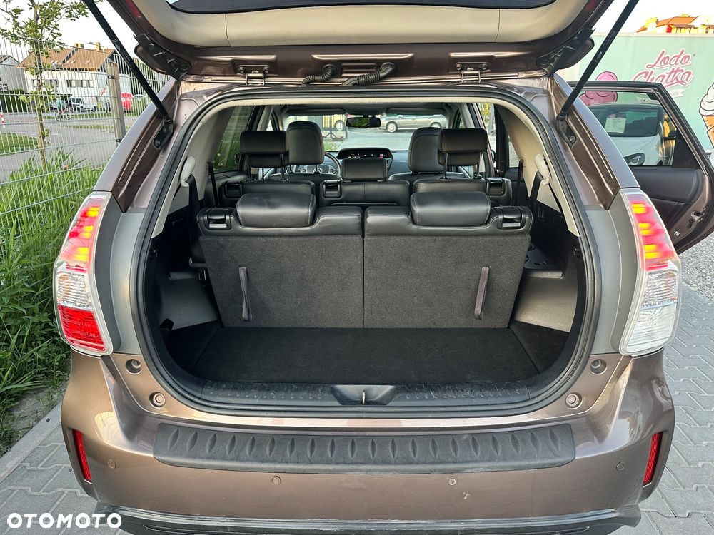 Toyota Prius+ (Hybrid) Executive - 27