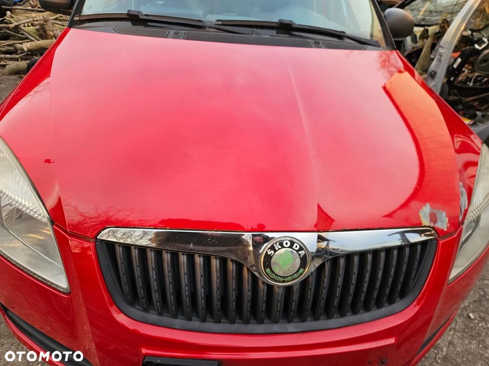 Skoda Fabia II Roomster  maska 8151 - 2