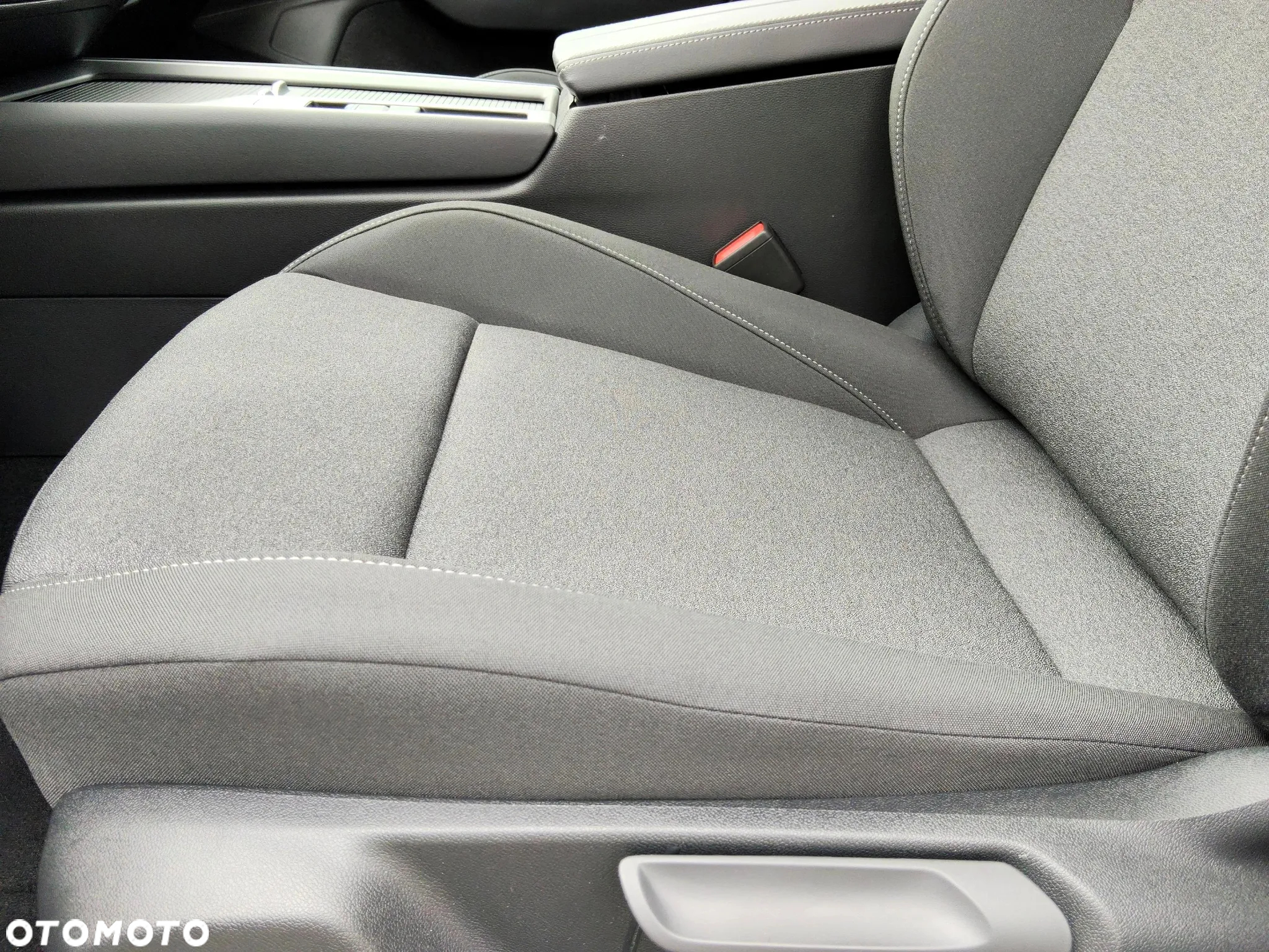 Volkswagen Passat 1.5 TSI ACT mHEV DSG - 12