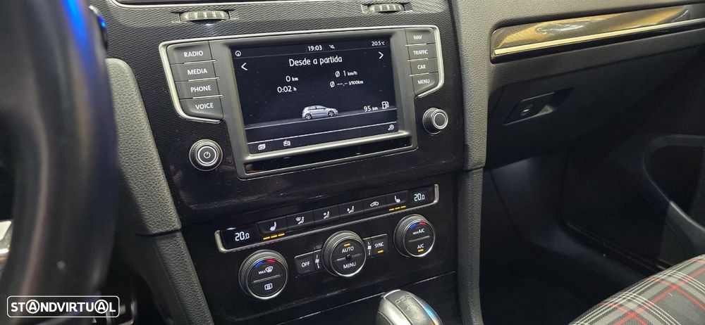 VW Golf 2.0 TSi GTi DSG Performance - 13