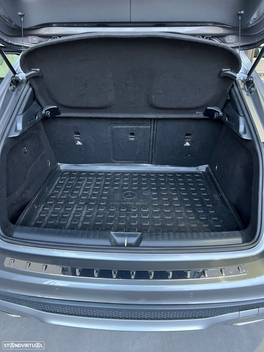 Mercedes-Benz GLA 180 d AMG Line - 22