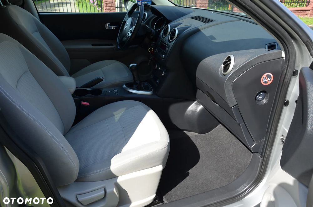 Nissan Qashqai 1.6 Visia - 24