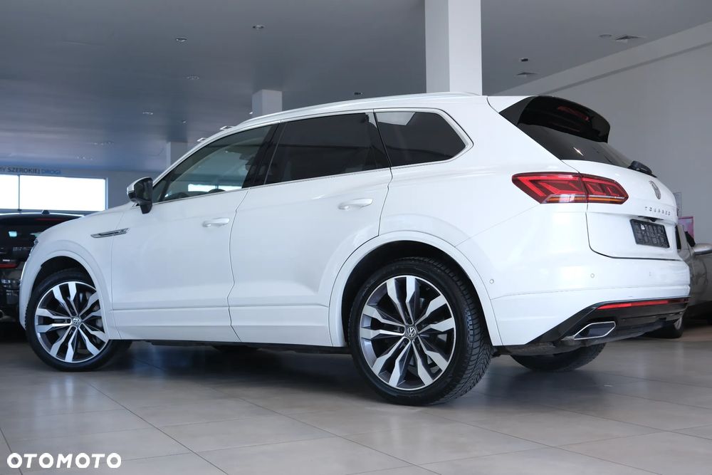Volkswagen Touareg 4.0 V8 TDI SCR 4Mot R-Line - 12