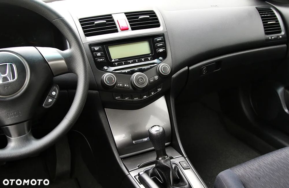 Honda Accord 2.0 Comfort - 21