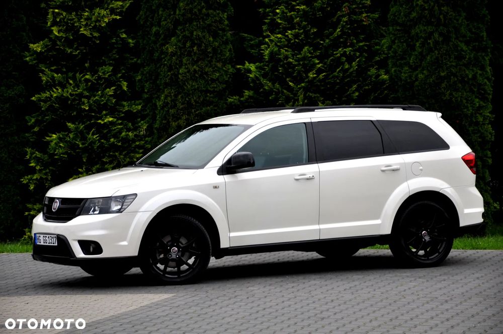 Fiat Freemont 2.0 Multijet Black Code AWD - 4