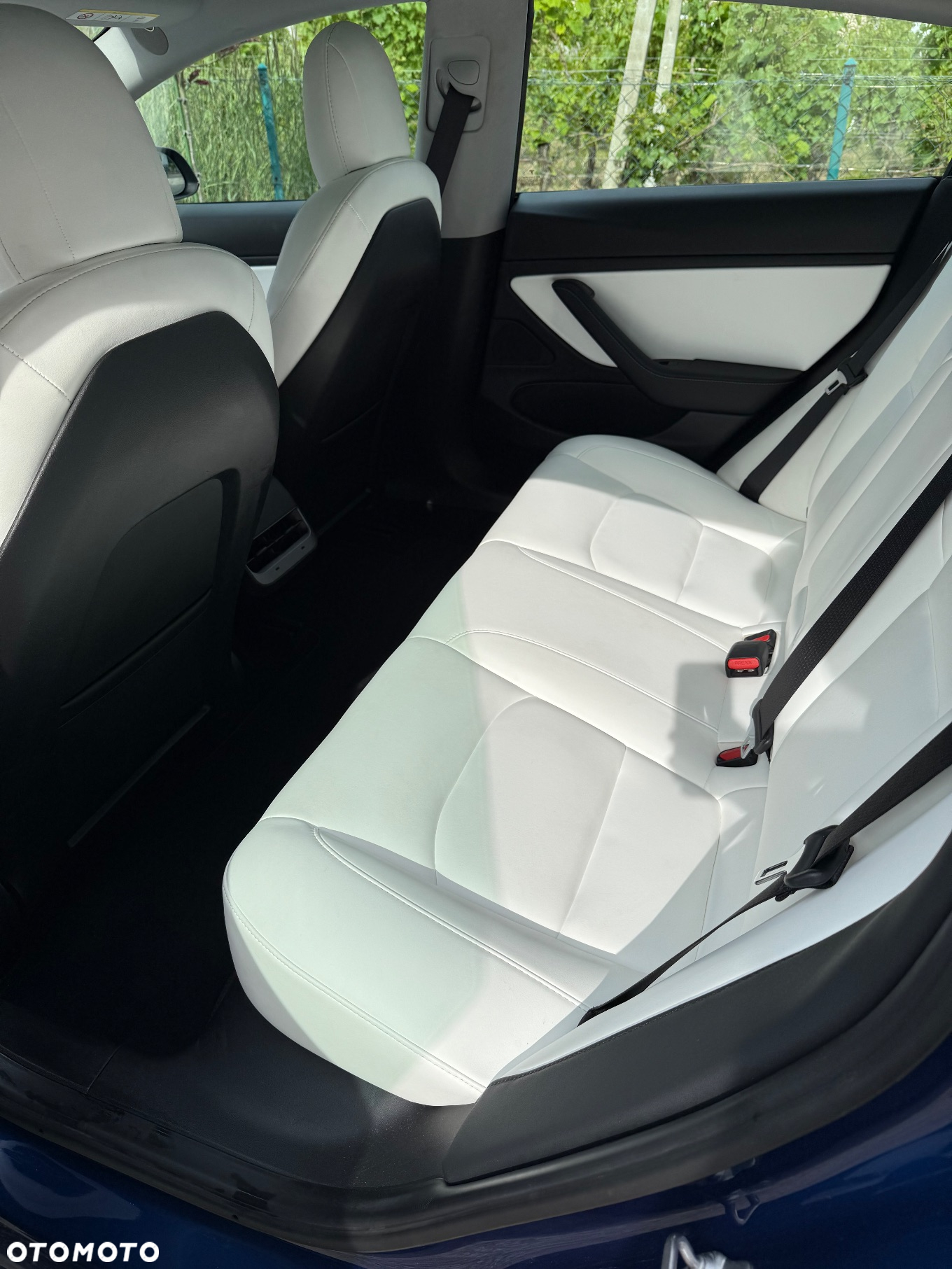Tesla Model 3 Langstreckenbatterie Allradantrieb Dual Motor - 8