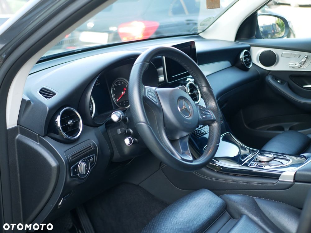 Mercedes-Benz GLC 300 4-Matic - 9