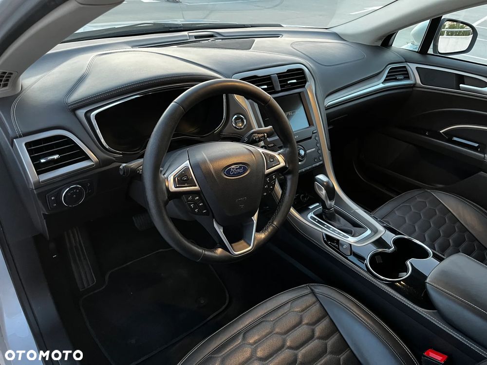 Ford Mondeo Vignale 2.0 EcoBoost - 18