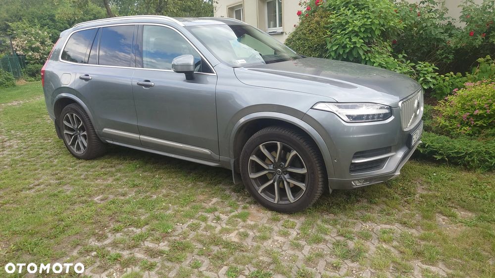 Volvo XC 90 B5 D AWD Momentum - 2
