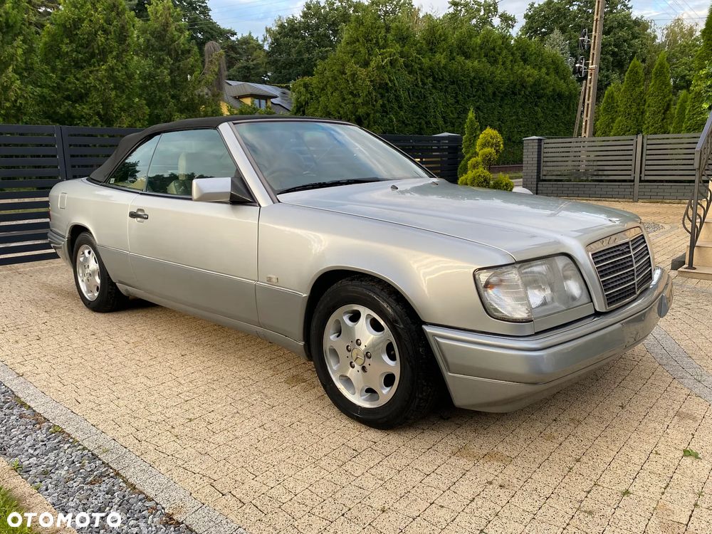 Mercedes-Benz W124 (1984-1993) - 12
