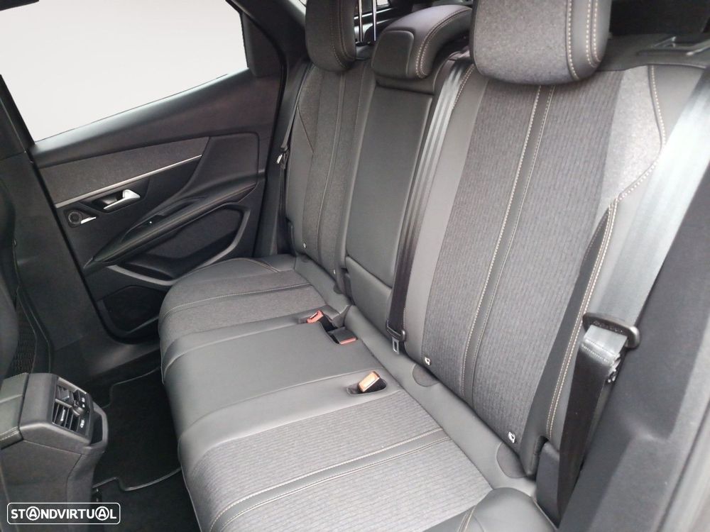 Peugeot 3008 1.2 PureTech GT Line EAT8 - 13