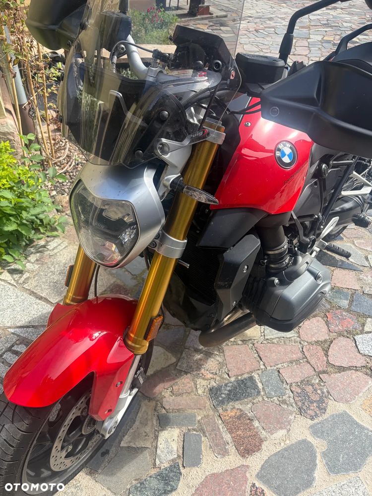 BMW R - 8