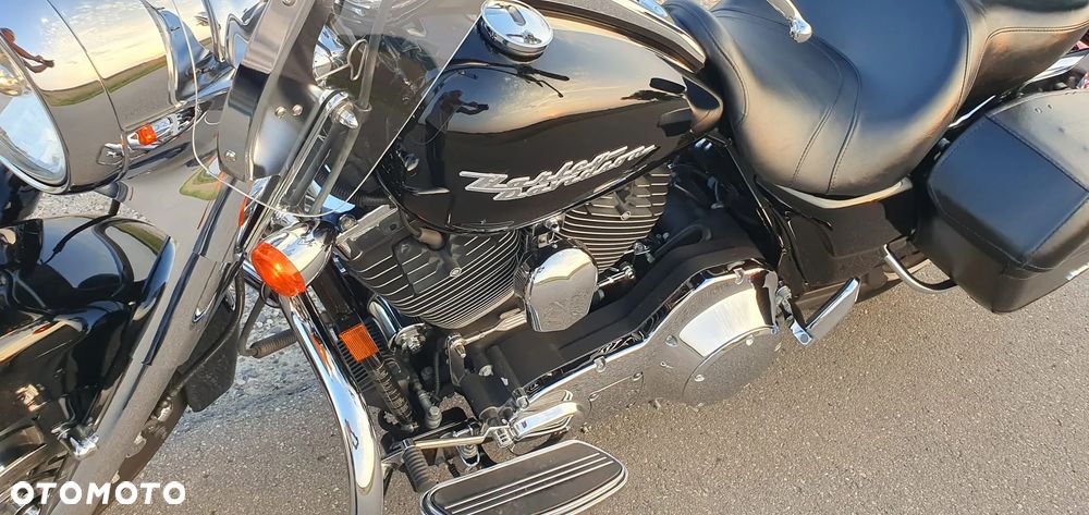 Harley-Davidson Touring Road King - 35