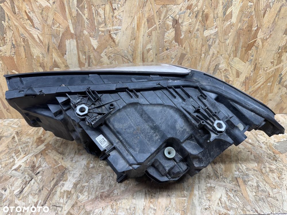 Przednia prawa lampa bmw 5 g30 led - 2