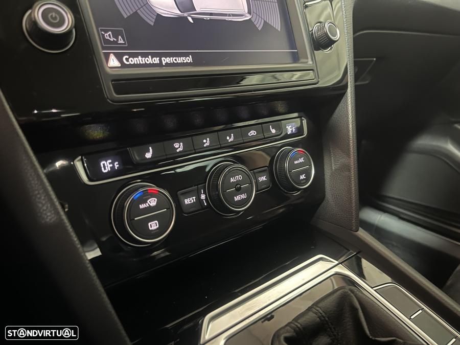 VW Passat Variant 2.0 TDi Highline DSG - 19