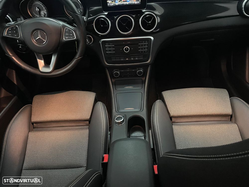 Mercedes-Benz CLA 180 d Shooting Brake Urban Aut. - 25