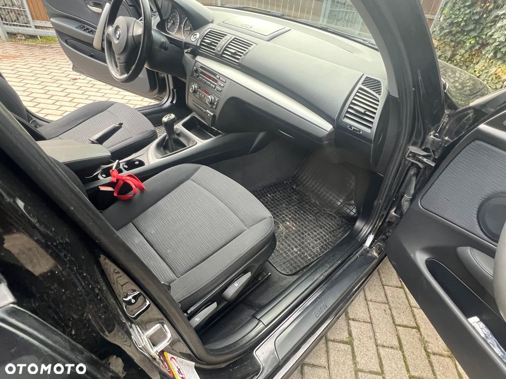 BMW Seria 1 116i - 15