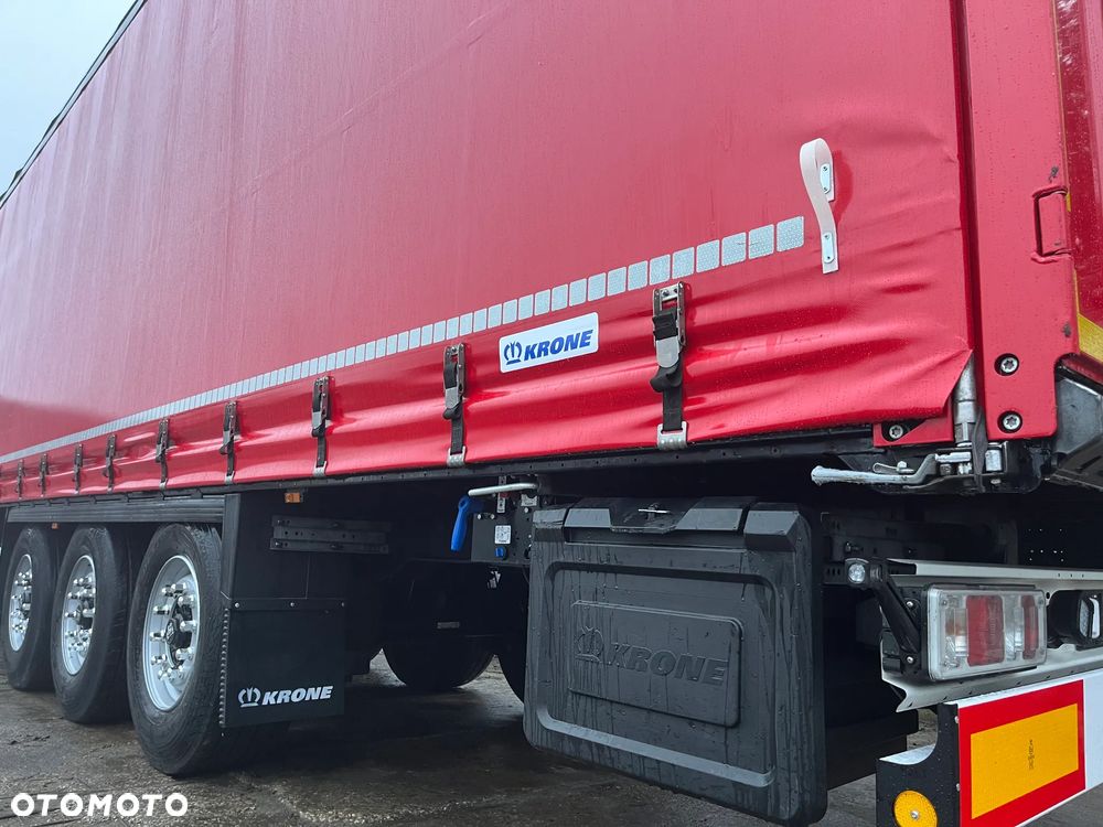 Krone FIRANKA //STANDARD//HYDRAULICZNIE PODNOSZONY DACH - 2