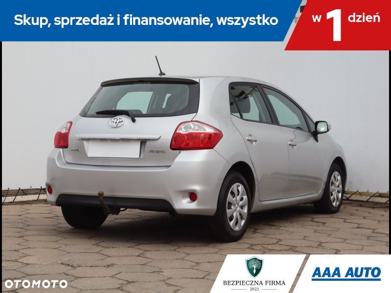 Toyota Auris - 6