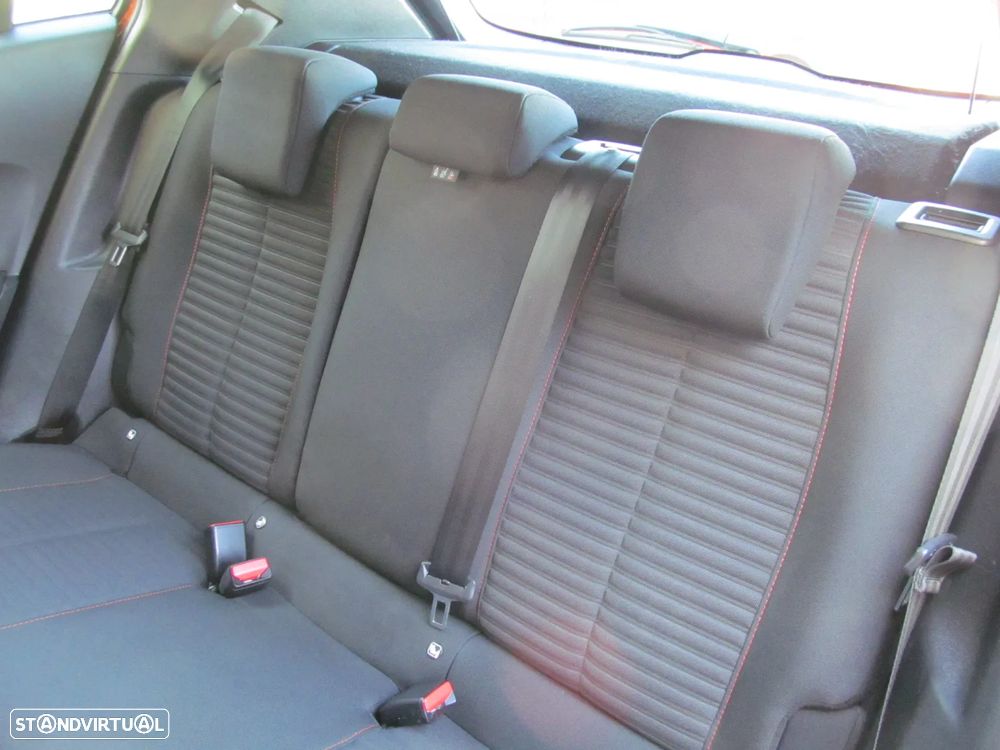 Peugeot 2008 1.2 PureTech Active Pack - 6